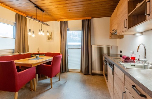 Kitzbuehel Apartment | Modern Kitzbuhel Apartment Steps from Ski Area & Pet Friendly