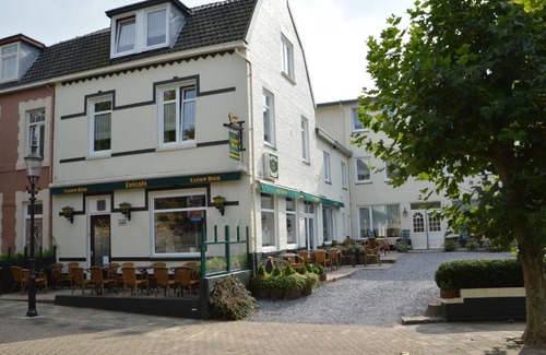 Strucht Apartment | ```html
Modern Apartment in Schin op Geul near Valkenburg Awaits
```