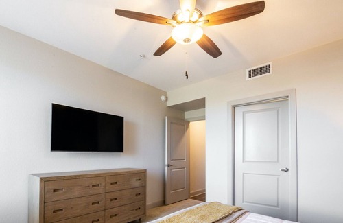 Ironwood Estates Apartment | Modern Apartment with Kitchen in Prime Location