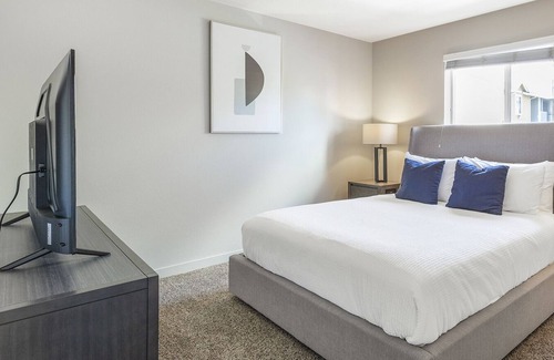 Vancouver Apartment | Stylish Apartment in Prime Location with Family Amenities
