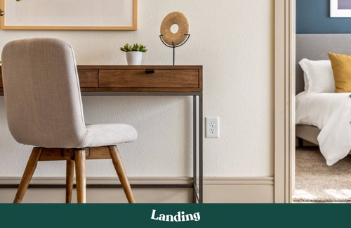 Falconhead Apartment | Modern Apartment in Prime Location (ID3087)