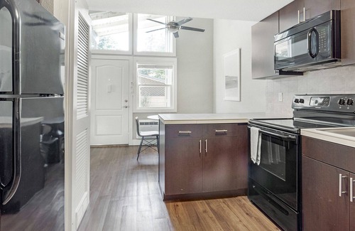 Longmont Apartment | Stylish Apartment with Kitchen in Prime Location