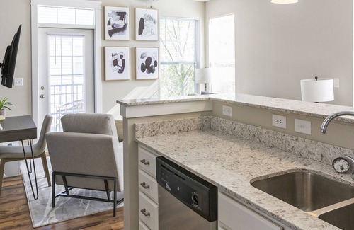 Fishers Apartment | Prime Location Modern Apartment with Family-Friendly Amenities