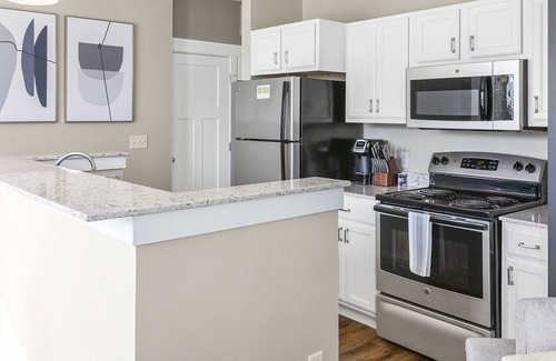 Fishers Apartment | Prime Location Modern Apartment with Family-Friendly Amenities