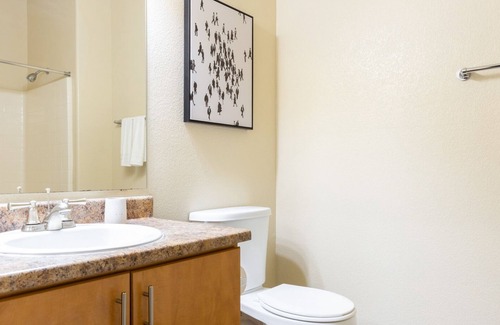 Avondale Apartment | Stylish Apartment in Central Location with Family Amenities