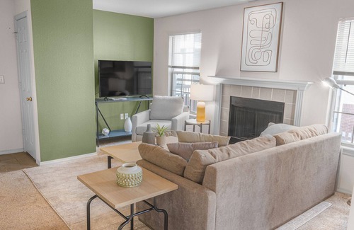 Wichita Apartment | Stylish Apartment with Kitchen in Prime Location