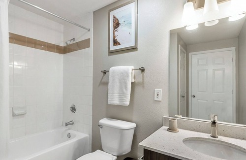 Sweetbriar Apartment | Stylish Apartment Near Attractions with Family-Friendly Amenities