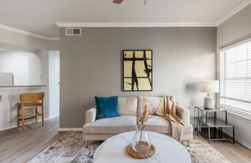 Falconhead Apartment | Stylish Apartment in Prime Location with Family-Friendly Amenities