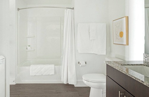 Draper Apartment | Modern Apartment with Kitchen in Ideal Location