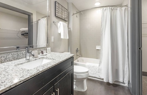 Parker Apartment | Modern Apartment with Prime Location and Family-Friendly Amenities