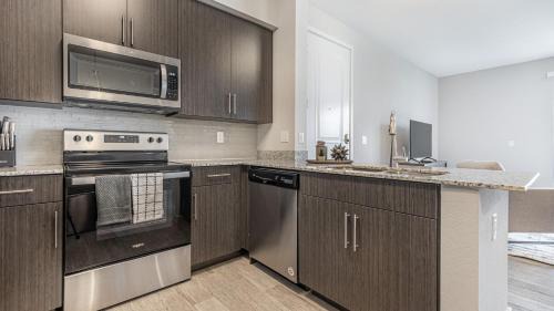 Three Oaks Apartment | Modern Apartment in Prime Location with Kitchen Amenities