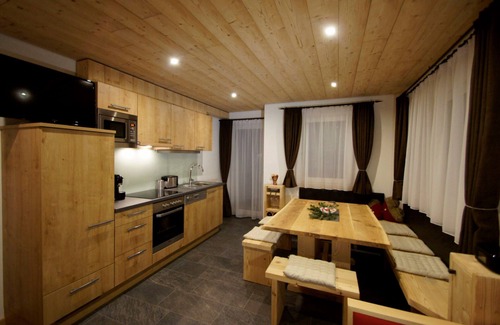 Pankrazberg Apartment | Cozy Mountain Apartment: Guest Rated 9.8 with Pool & Breakfast