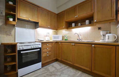 Heraklion House | Stylish Apartment in the Heart of Heraklion - 10/10 Rating