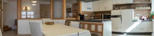 Bad Ischl Apartment | Central Modern Apartment in Bad Ischl - 4-Star Comfort
