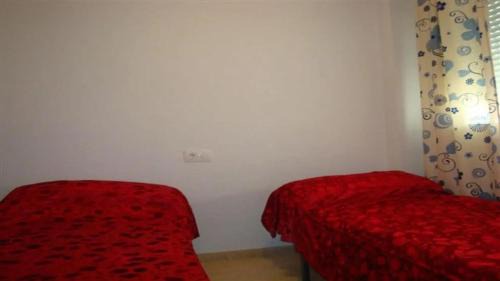 Alicante City Centre Apartment | Inviting 2-Bedroom Apartment with Pool & Balcony in Torrevieja
