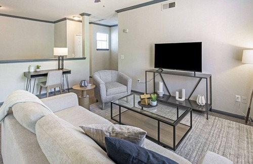 Fort Worth Apartment | Modern Apartment with Kitchen in Prime Location