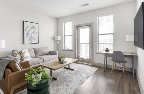 Haltom City Apartment | Modern Apartment with Kitchen in a Prime Location