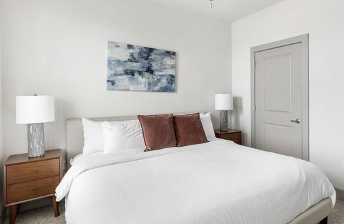 Haltom City Apartment | Modern Apartment with Kitchen in a Prime Location