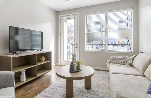Louisville Apartment | Stylish Apartment in Prime Location with Family Amenities
