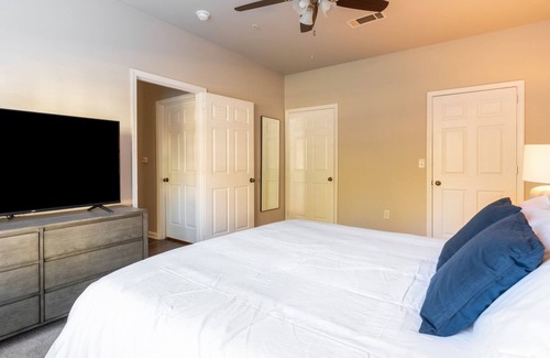 Midlothian Apartment | Modern Apartment with Family-Friendly Amenities in Prime Area