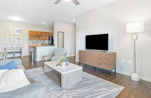 Brooks City Base Apartment | Stylish Apartment with Kitchen in Prime Location