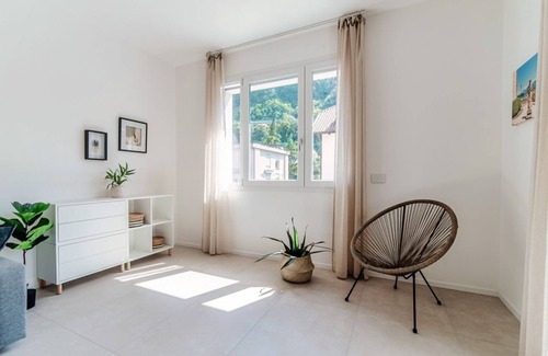 Como Apartment | Modern apartment just minutes from Como Center and Cernobbio (MENAGGIO)