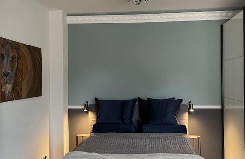 Schwaig Apartment | Stylish Apartment Near Munich Airport - Pet & Child Friendly