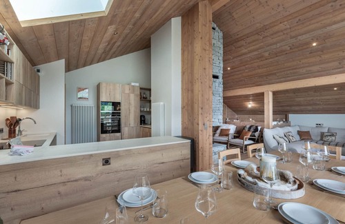 Meribel Apartment | Modern Apartment Near Slopes with Fireplace and Parking