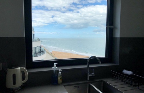 Ramsgate Apartment | Oceanfront Apartment with Direct Beach Access and Pool
