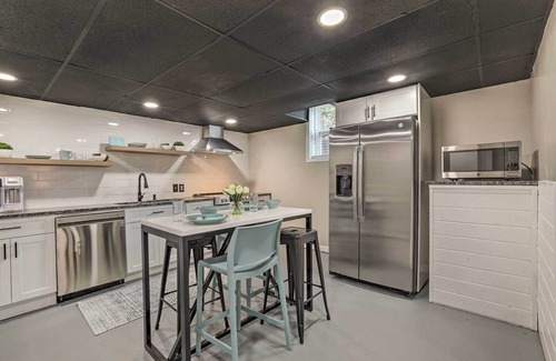Stone Mountain Apartment | Stylish Apartment Near Stone Mountain Park with Spa Access