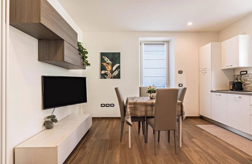 Ville d'Anaunia Apartment | Guest Rated 10/10: Villa Vacanze Renetta with Mountain Views