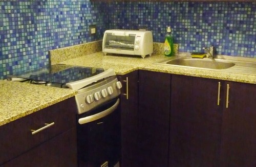 Granada Condo | Stylish Apartment with Pool and Spa - Guest Rated 9.8