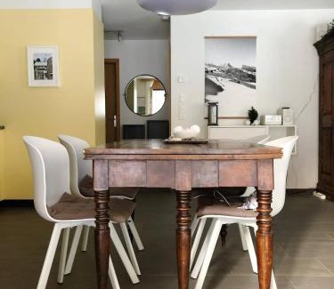 Lauterbrunnen House | Cozy Retreat with Garden Terrace and Ocean View