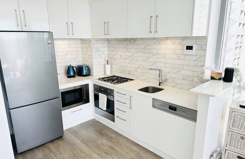 Southport Apartment | Contemporary Apartment with Pool, Spa & Family Amenities