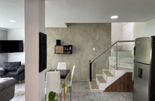 Pereira Apartment | Modern apartment with large terrace