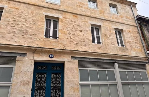 Capucins - Victoire Apartment | Modern apartment with Bordeaux charm in city center