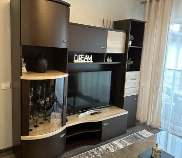 Darsuniskis Apartment | Modern apartment with balcony