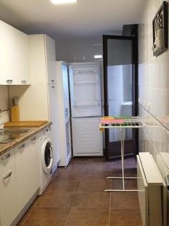 Yepes Apartment | Modern Apartment in Yepes with Mountain Views & Balcony