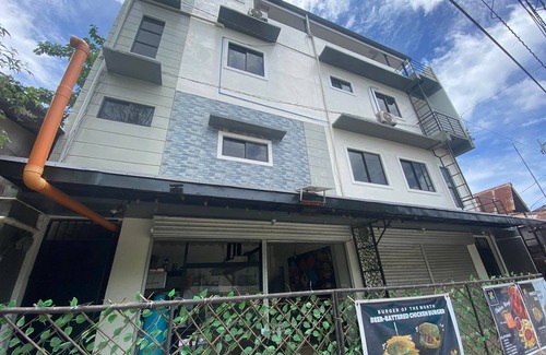Palompon Apartment | Cozy Apartment with Balcony and Oceanfront Views