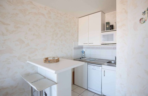Ciboure Apartment | Cozy Apartment Ciboure with Ocean View & Pool Access