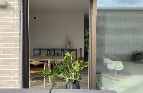 Nyon Apartment | Inviting Apartment with Terrace by Lake Léman in Geneva