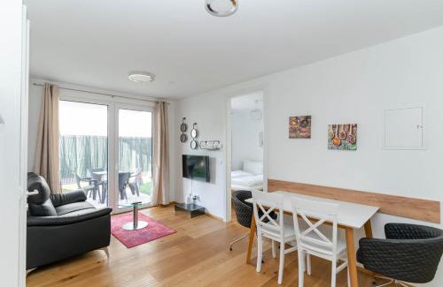Grinzing Apartment | Inviting Apartment with Garden Steps from City Center