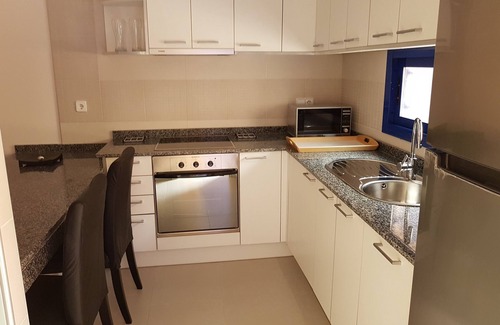 Mojacar Apartment | Modern Apartment with Wifi, Ocean Views & Pool Access