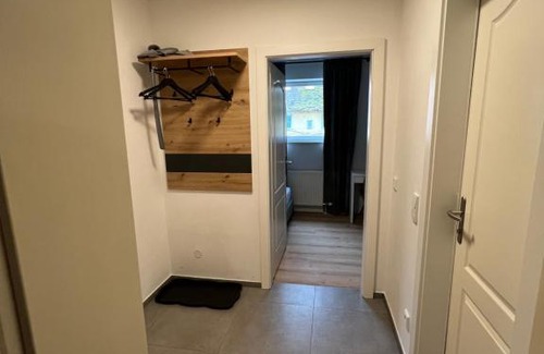 Volksgartenviertel Apartment | Conveniently Located Modern Apartments Near Bahnhof