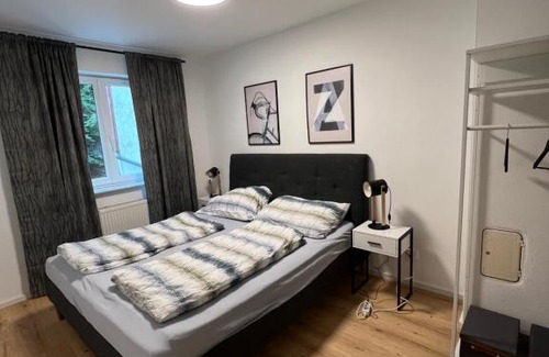 Volksgartenviertel Apartment | Conveniently Located Modern Apartments Near Bahnhof