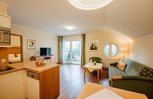 Bad Fuessing Apartment | Stylish Apartment with Full Kitchen & High Guest Ratings
