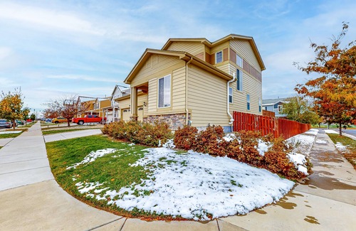 Commerce City Apartment | Modern Apartment with WiFi, AC & Spa Near Parks and Dining