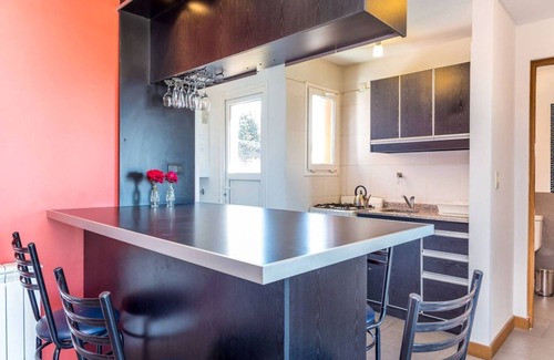10 de Diciembre Apartment | Modern Lakeview Retreat with Family-Friendly Amenities