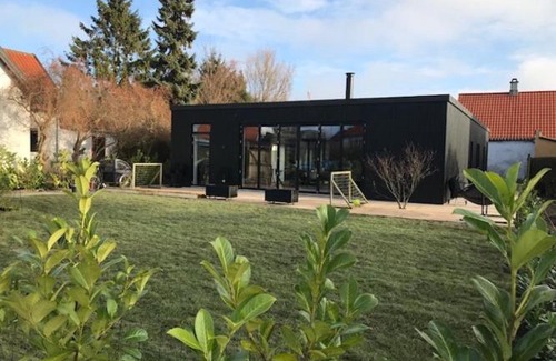Amager Villa | Elevate Your Stay at the Modern Atrium House - 4 Star Hotel