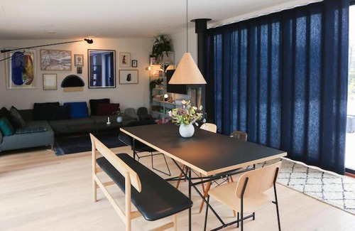 Amager Villa | Elevate Your Stay at the Modern Atrium House - 4 Star Hotel